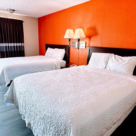 Relax Inn Henryetta Dış mekan fotoğraf