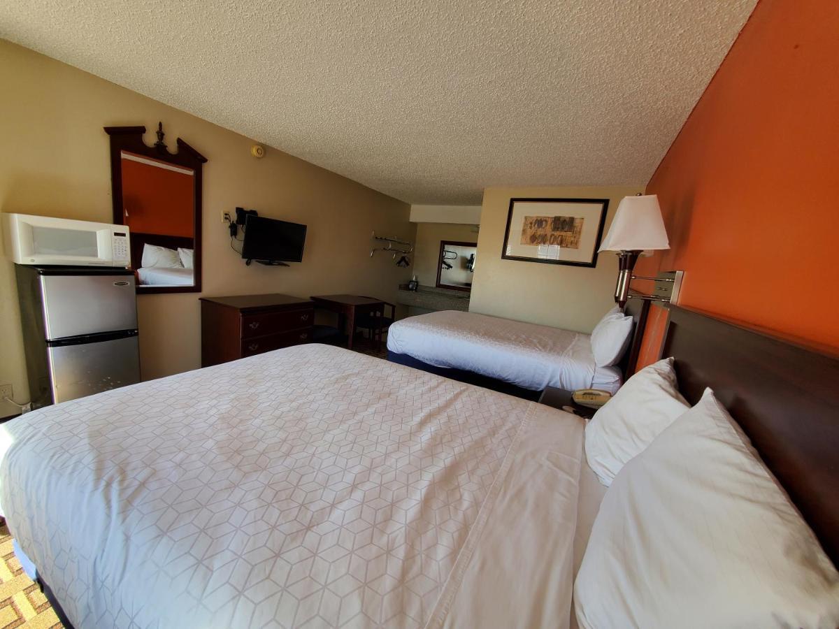 Relax Inn Henryetta Dış mekan fotoğraf